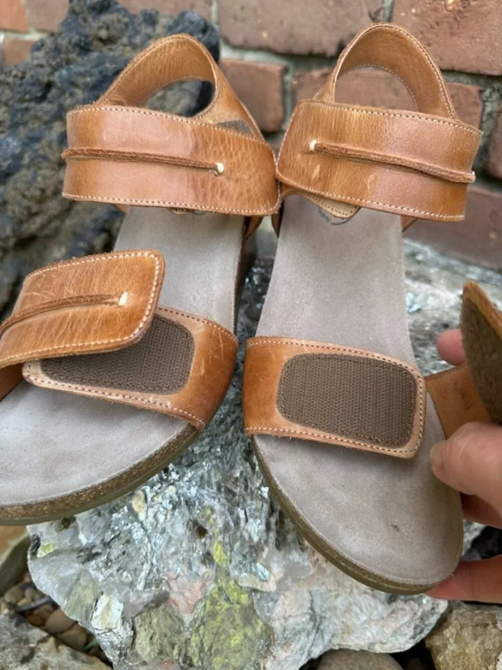 Taos Women's Reason Leather Wedge Sandals Natural Brown Size 40/Size 9 - Picture 10 of 13